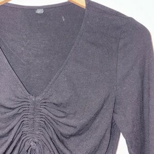 Black Ruched Crop Long Sleeve Top